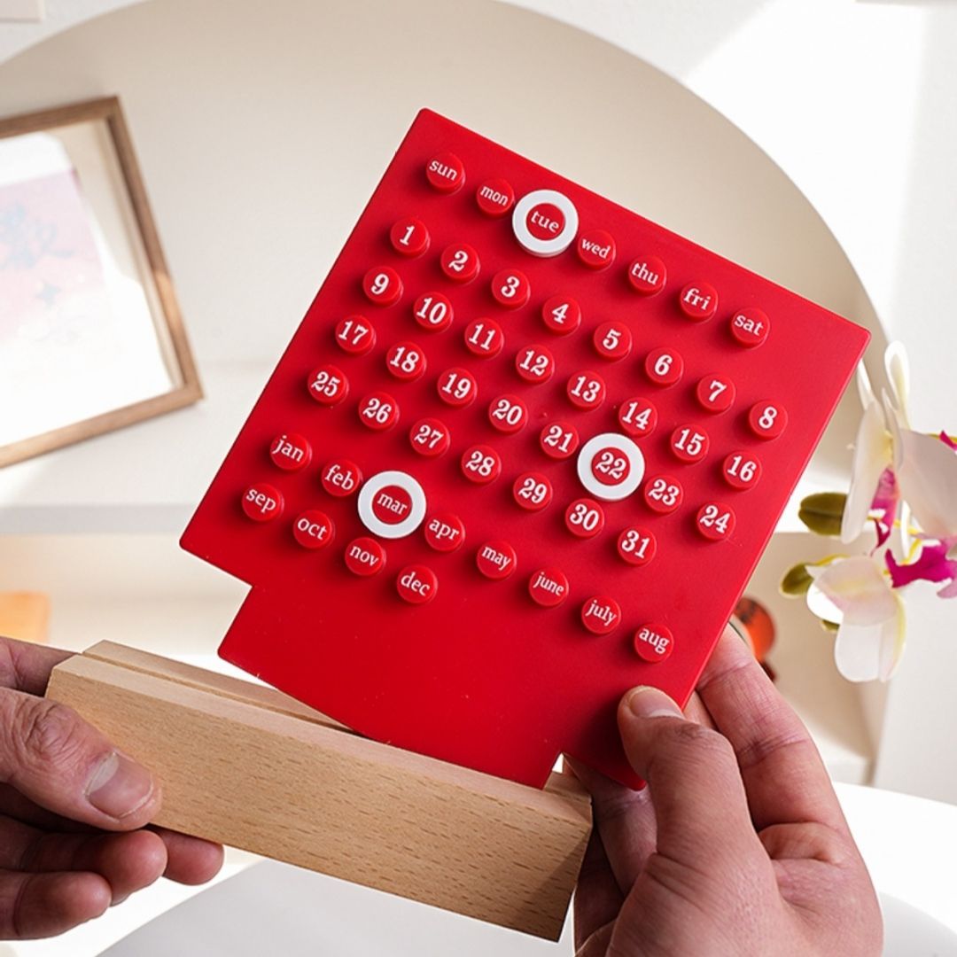 DateCraft – Perpetual Desk Calendar